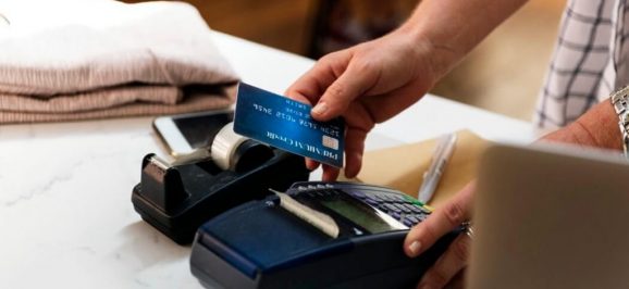 Danmark halter bagud, når det gælder kreditkortfordele